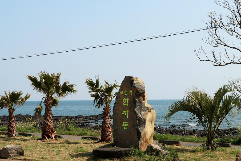 Blue Island Guesthouse Seogwipo Esterno foto